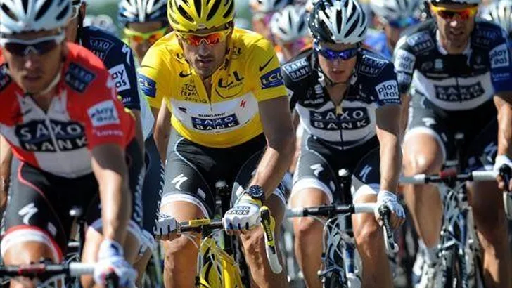 Riis heeft twee opvolgers voor Saxo Bank