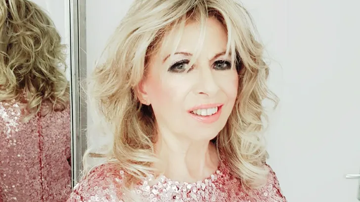 Bonnie St. Claire is nuchter en schrijft autobiografie 