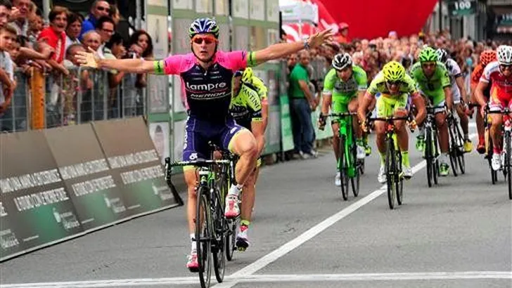 Bonifazio vloert Markus en Wippert