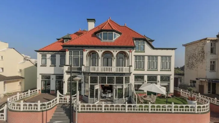 Duurste villa aan het strand staat op Funda en je wil het zien