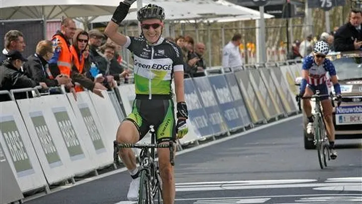 VLAANDEREN: Arndt wint bij de vrouwen