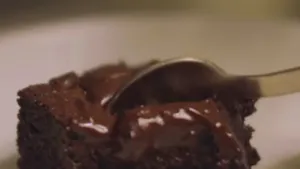 Lepeltje in een brownie