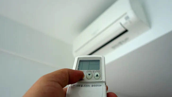 De schaduwkant van de airco: wat die plotselinge kunstmatige kou met je lichaam doet