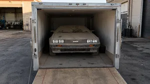 Na 25 jaar ontwaakt de vergeten DeLorean van zijn vader: "Hij kocht hem vlak voor hij overleed"
