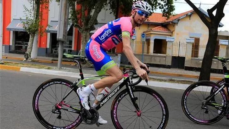 Ulissi feest in Wielerweek Coppi en Bartali
