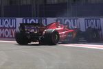 Charles Leclerc crasht naar Sprint Shootout pole Baku!