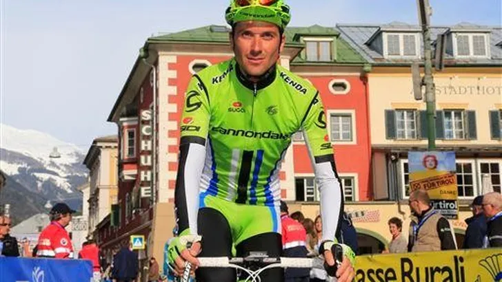 Cyste houdt Basso uit Ronde van Italië