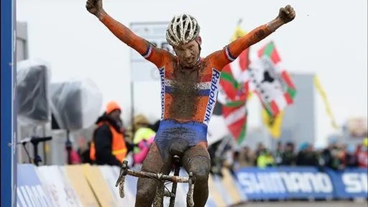 TEUNISSEN BEZORGT NEDERLAND WEER GOUD