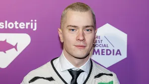 Stijn de Vries deelt groot nieuws: 'Heel veel zin in dit avontuur'