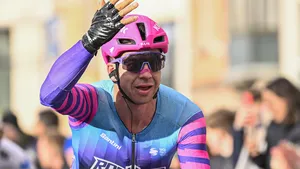 Dylan Groenewegen juicht.