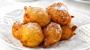 Oliebollen bakken