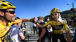 wout van aert tom dumoulin