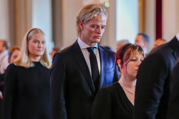 Rouwprocessie koning Harald, augustus 2026: detailfoto van Marius Borg Høiby.
