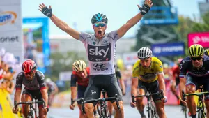 Eindstreep: raak voor Van Poppel, Barguil weg bij Team Sunweb, Poels goed op weg voor Vuelta
