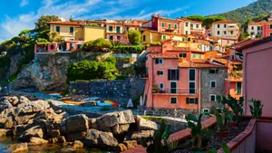 Het Italiaanse kustdorp waar het goedkoper is dan in Portofino en de zon het mooist ondergaat