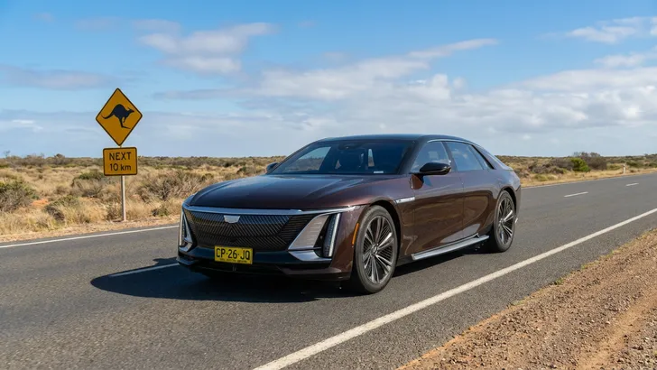 Australiër koopt gepersonaliseerde Cadillac van ruim 600.000 euro die hij in eigen land officieel niet de weg op krijgt