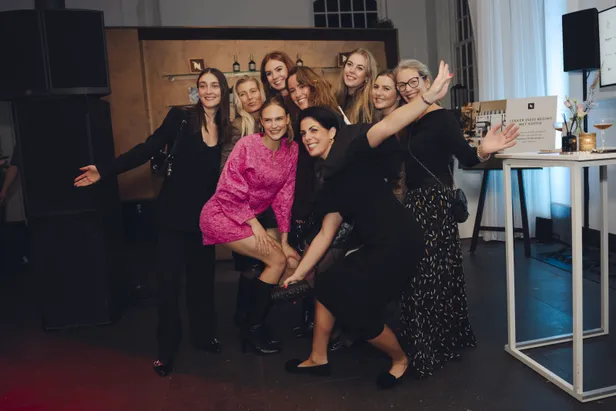 Gezelligheid met onze collega's! | Foto: Meisje met de camera 