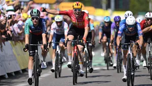 Waerenskjold wint elfde etappe Tour 2026.