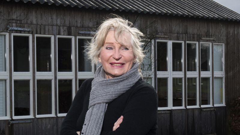 Waarom schrijver Tessa de Loo een fan is van luisterboeken | Nouveau