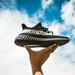 Hoe sneakers vanuit de straatcultuur een heus statussymbool zijn geworden