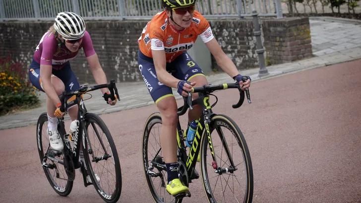 Anna van der Breggen blijft WorldTour-ranking aanvoeren; Annemiek van Vleuten kruipt dichterbij 