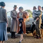 Yes! We kunnen nu al even gluren naar de Downton Abbey-film