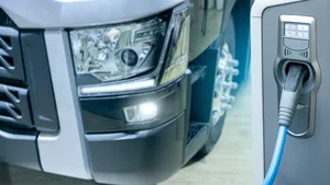Zwitsers transportbedrijf bewijst dat elektrische vrachtwagens met een slimme strategie ruim 1000 kilometer per dag kunnen afleggen