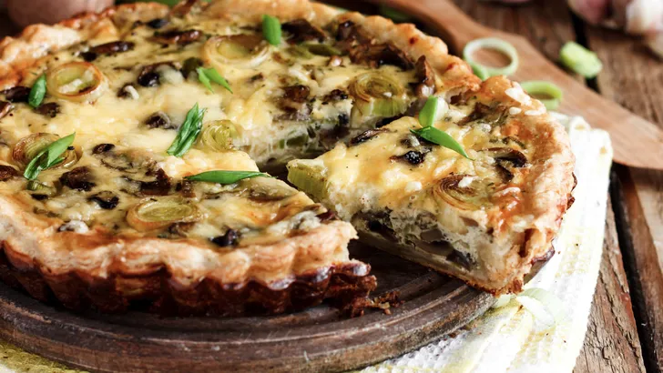 quiche met champignons en nagelkaas