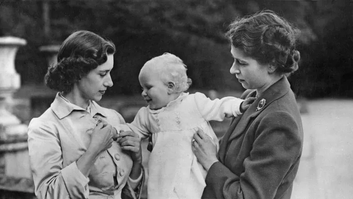 Zo zoet: 18 eerste babyfoto's van de Windsors