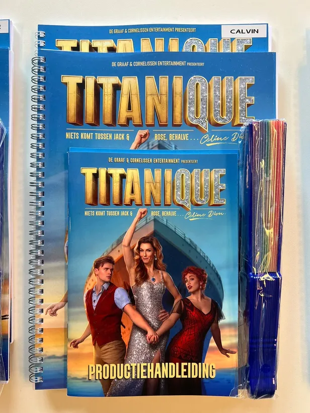 Het script en de bladmuziek van de musical Titanique. 
