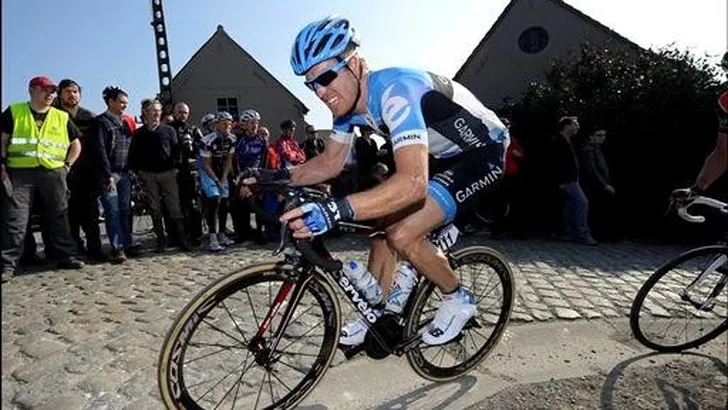 TOUR: Farrar boos op Veelers na val
