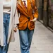 Foto van twee vrouwen in jeans. – Perfecte jeans vinden voor curvy vrouwen