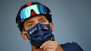 Egan Bernal over opgave: 'Voor mijn gezondheid ben ik afgestapt'