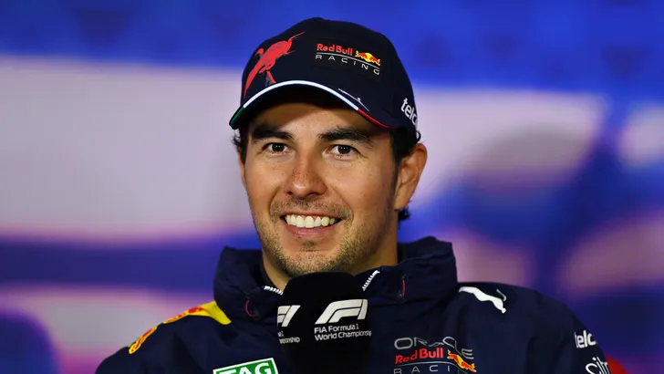 Perez: 'Gevaarlijke crash Silverstone bewijst dat salarisplafond onzin is'