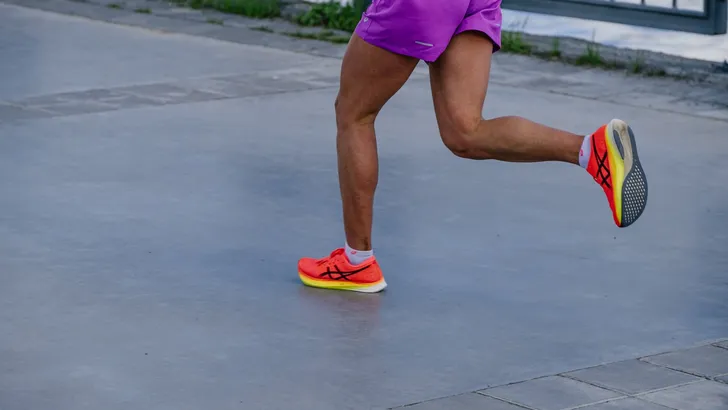 legs female runner run race