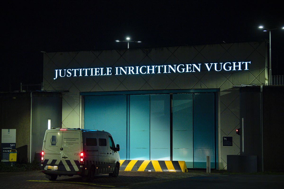 Bewaker PI Vught op staande voet ontslagen na dutje in cel