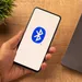 Bluetooth logo op telefoonscherm