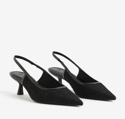 H&M – Slingbacks met structuur €27,99