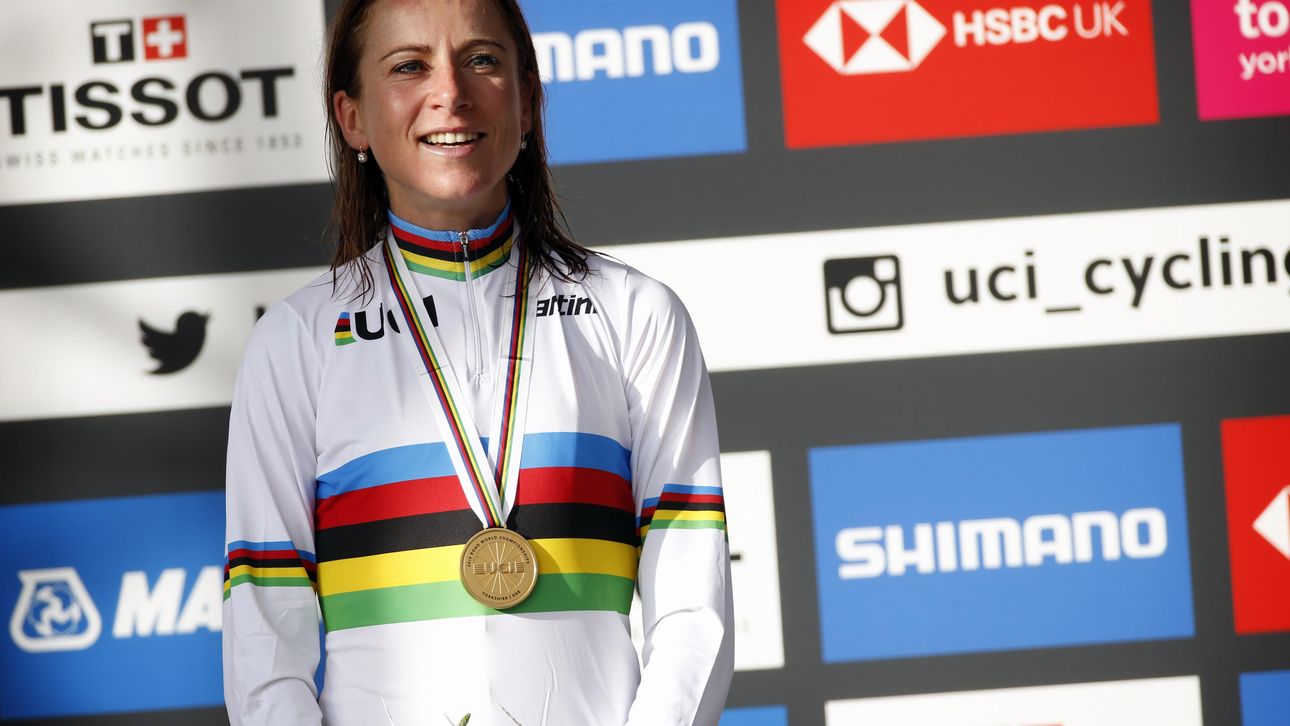 Van der Poel en Van Vleuten bij laatste drie ...