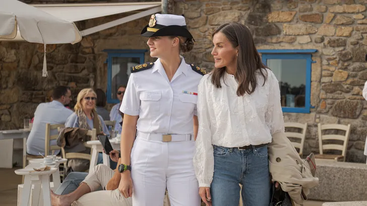 Letizia en Felipe bezoeken dochter Leonor op de marineschool