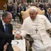 Paus Franciscus inkomen.