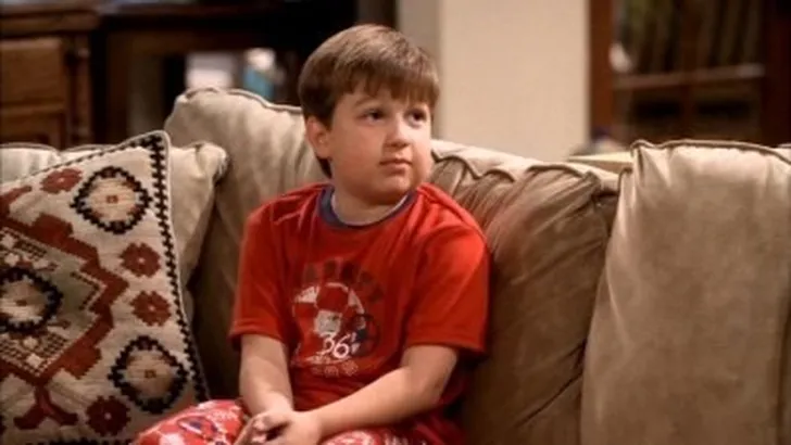 Jake van Two And A Half Men is onherkenbaar