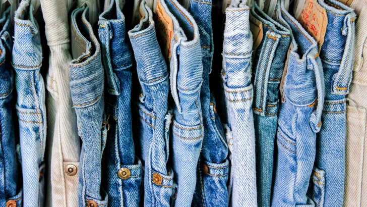 De vier soorten jeans die deze winter écht niet mogen missen in jouw kledingkast