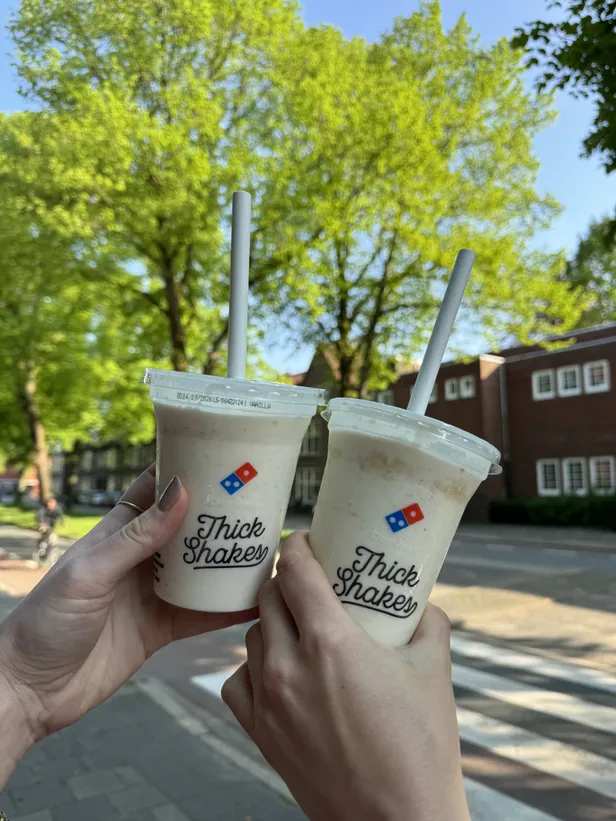 Protein Thick Shakes van Domino's en XXL Nutrition