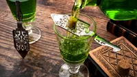 Happy Hour: de mythe van absint maakt het een spannend drankje