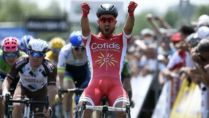 Bouhanni oppermachtig in tweede etappe Dauphiné