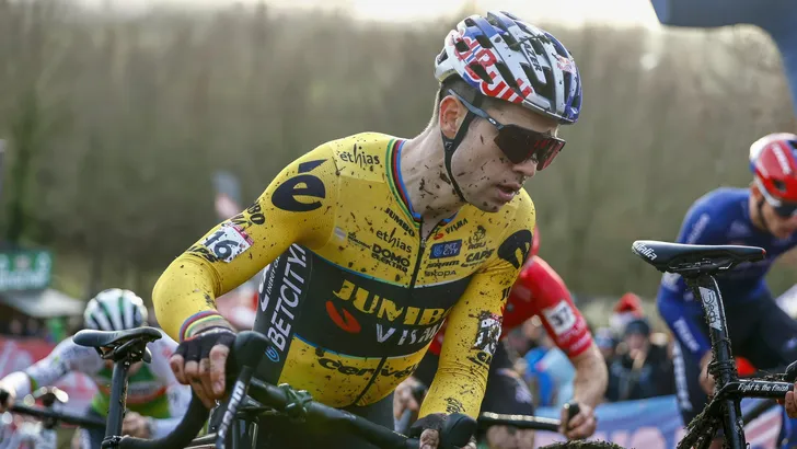 wout van aert in de cross