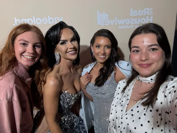 Sanne, Petrouschka, Chayenne en Christel na het interview 