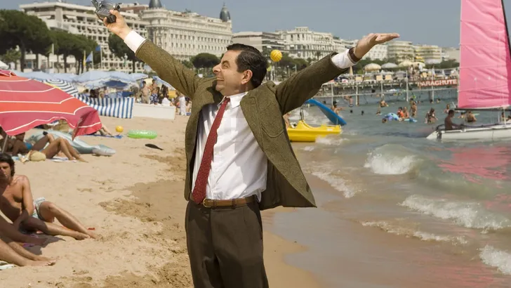 MR. BEAN'S HOLIDAY (2007) - ROWAN ATKINSON.