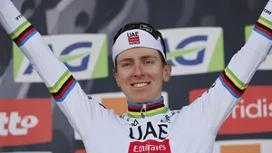 rik vanwalleghem schrijft over tadej pogacar en eddy merckx